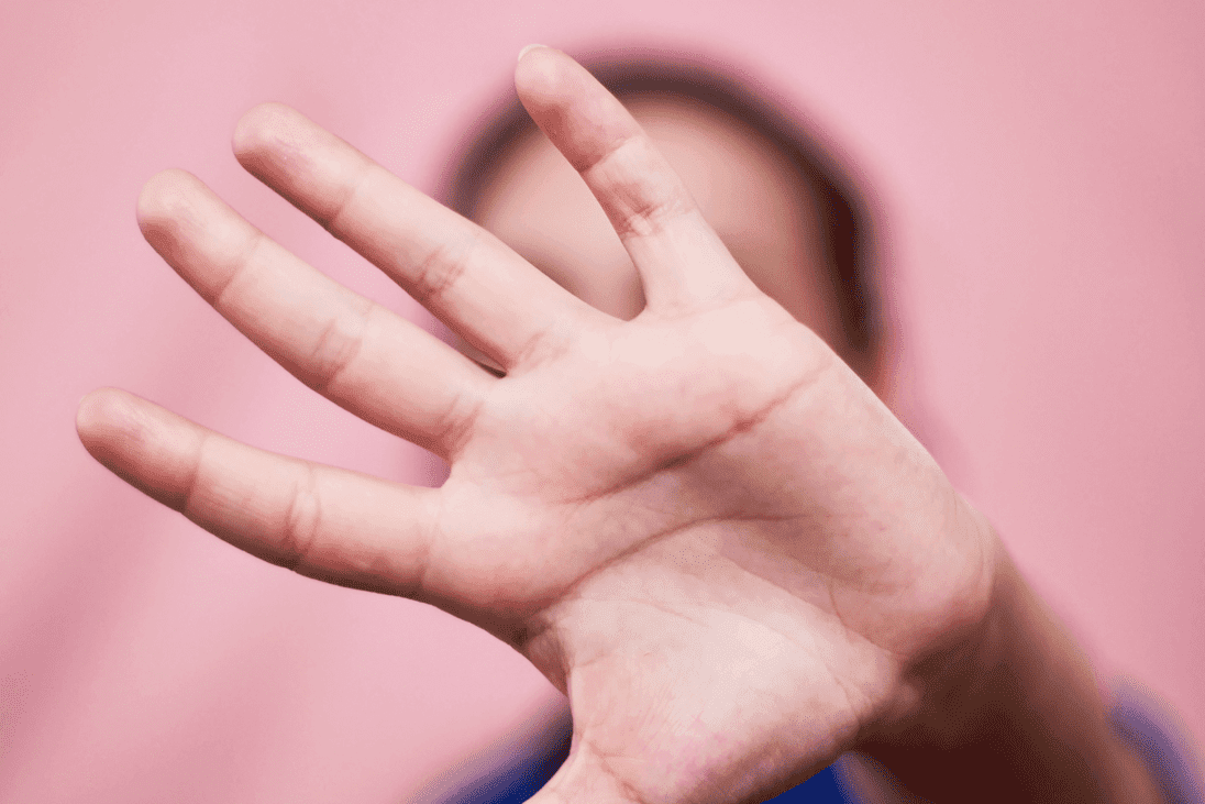 abwehrende Hand